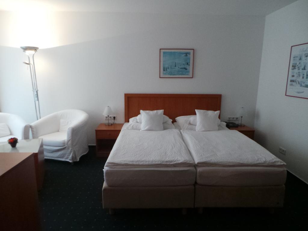 Hotel Haus Koebesine Juist Pokoj fotografie