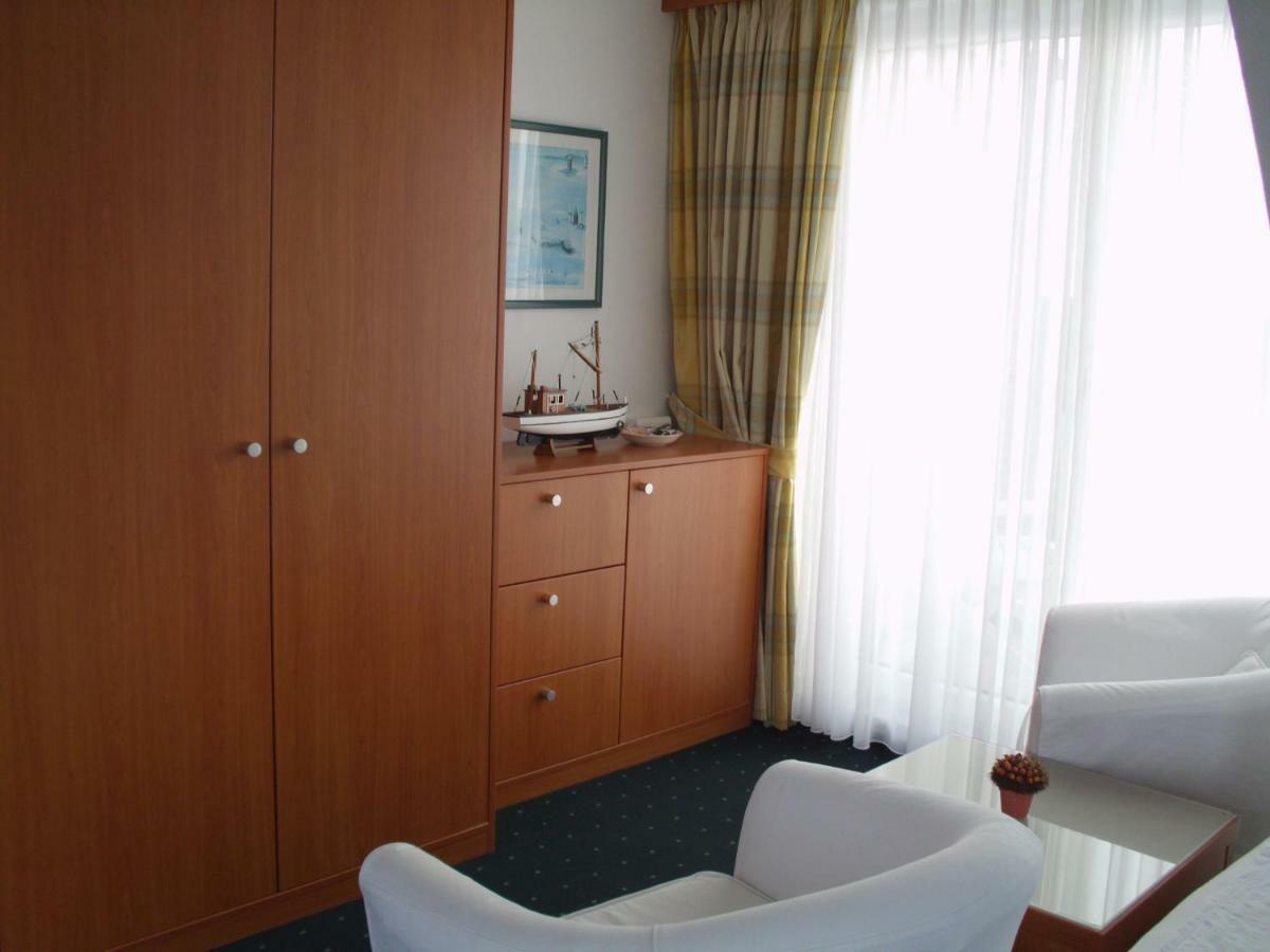 Hotel Haus Koebesine Juist Exteriér fotografie
